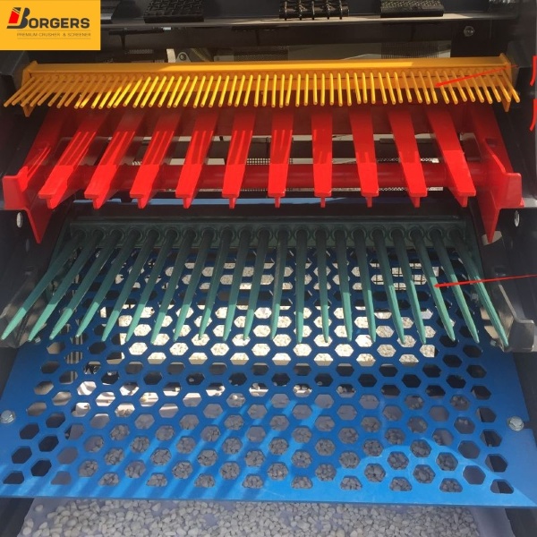 ebb76efff26cdca4f0a75bfc353d4fd9.jpg mobile-tracked-heavy-duty-screener-decks.jpg